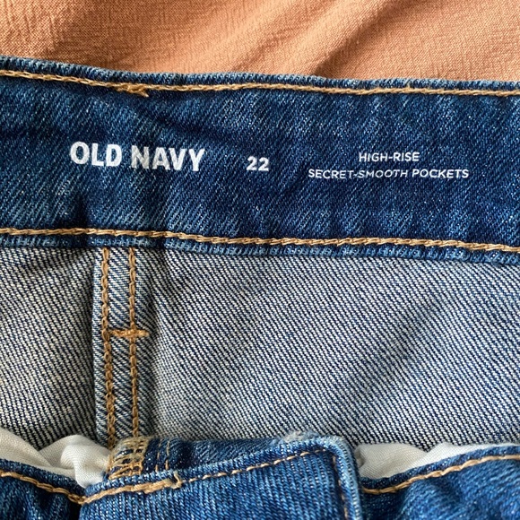 Old navy jean skirt. High rise secret smooth pockets - Picture 2 of 3